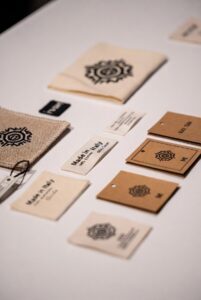 How Custom Labels Add Value to Fashion Events?