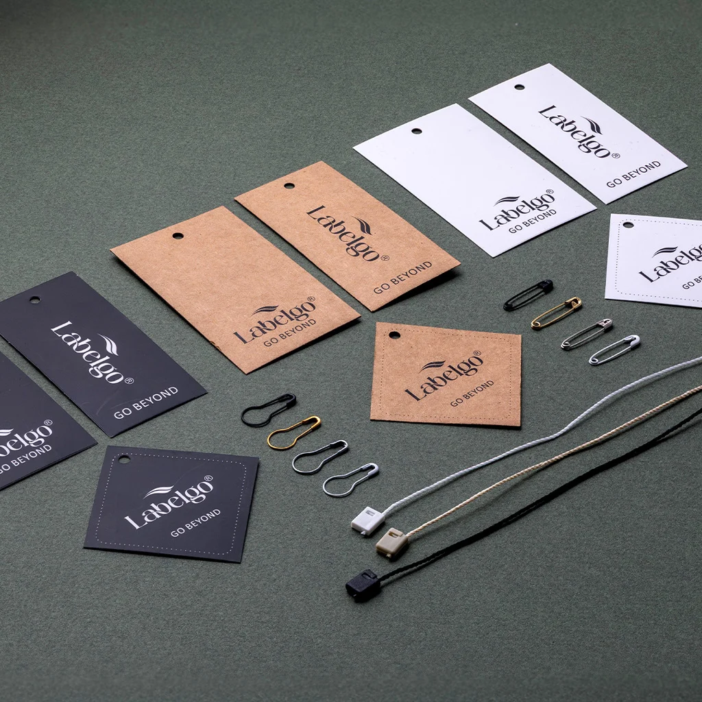 Kraft, Black & White Cardboard Hang Tag Set manufactured by LabelGo